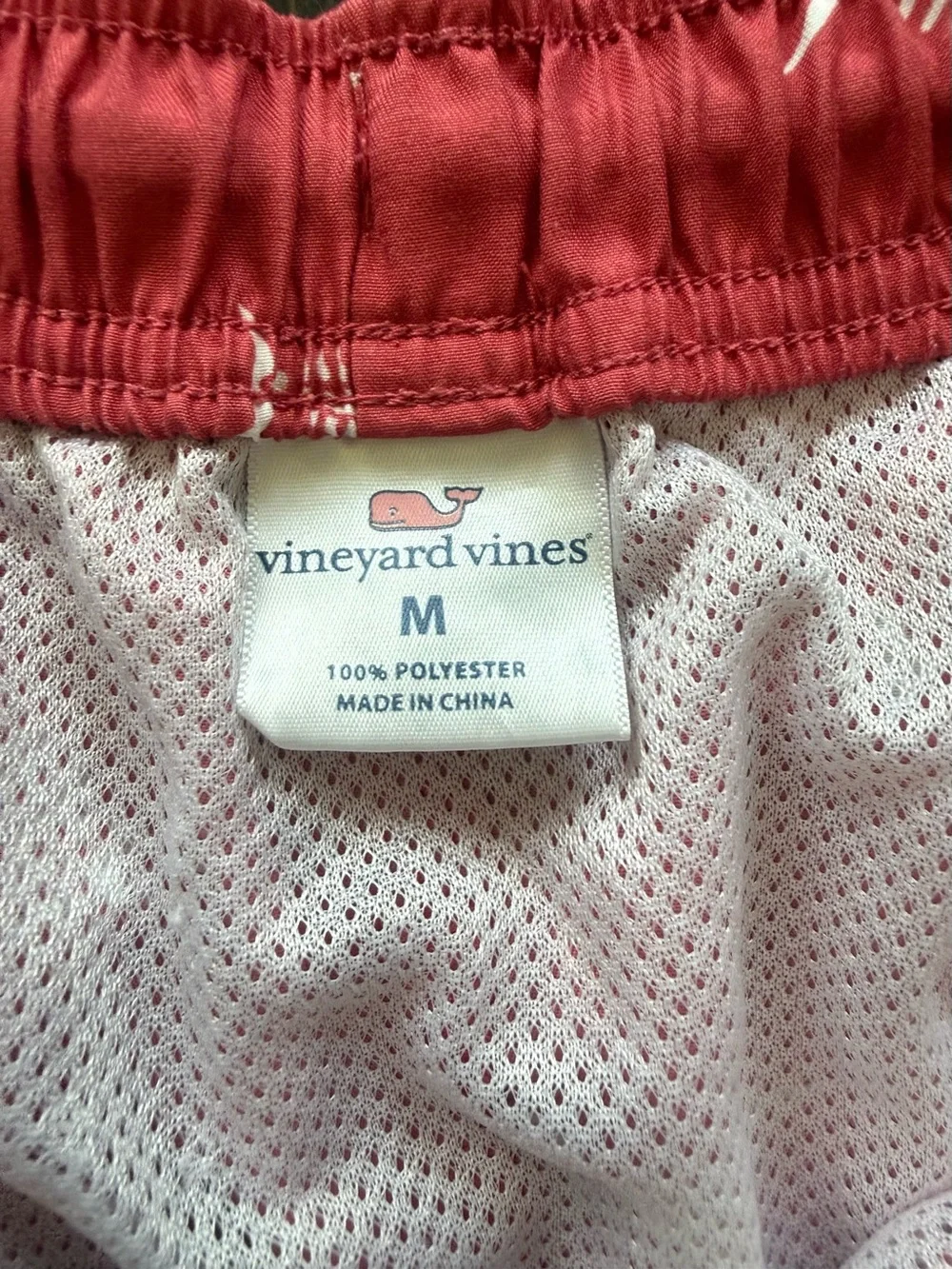 Vineyard Vines retails $98